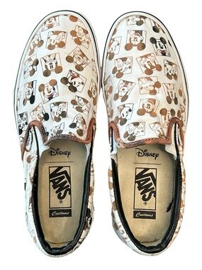 Vans x Disney Customs Mickey Mouse Classic Slip-On Skate Shoes Tan White sz 8.5